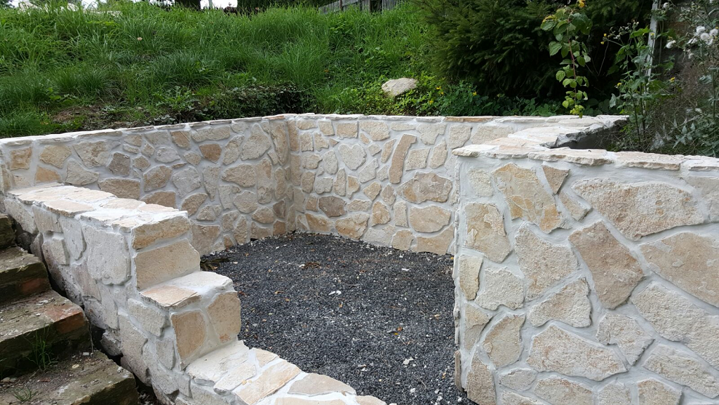 Naturalny kamienny bruk-Litoměřice