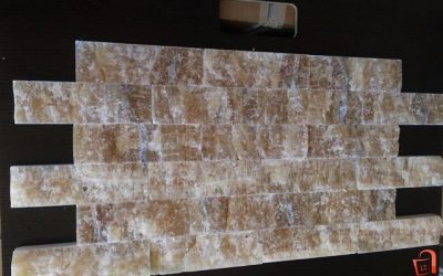Obkladové pásiky z bieleho a šedého mramoru, šedej žuly, travertínu a ónyxu - 1